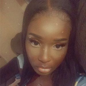 Meet your Posher, Tenaja